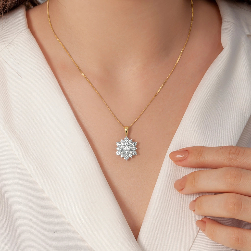 Queen's Treasures Halo Pendant Image 5